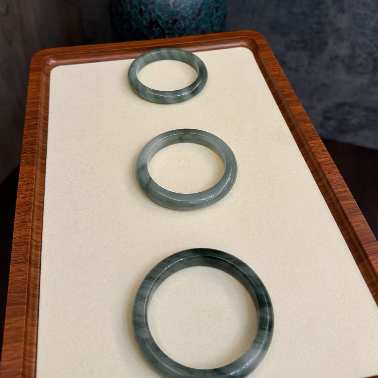 天山翠手镯多样性编号：72