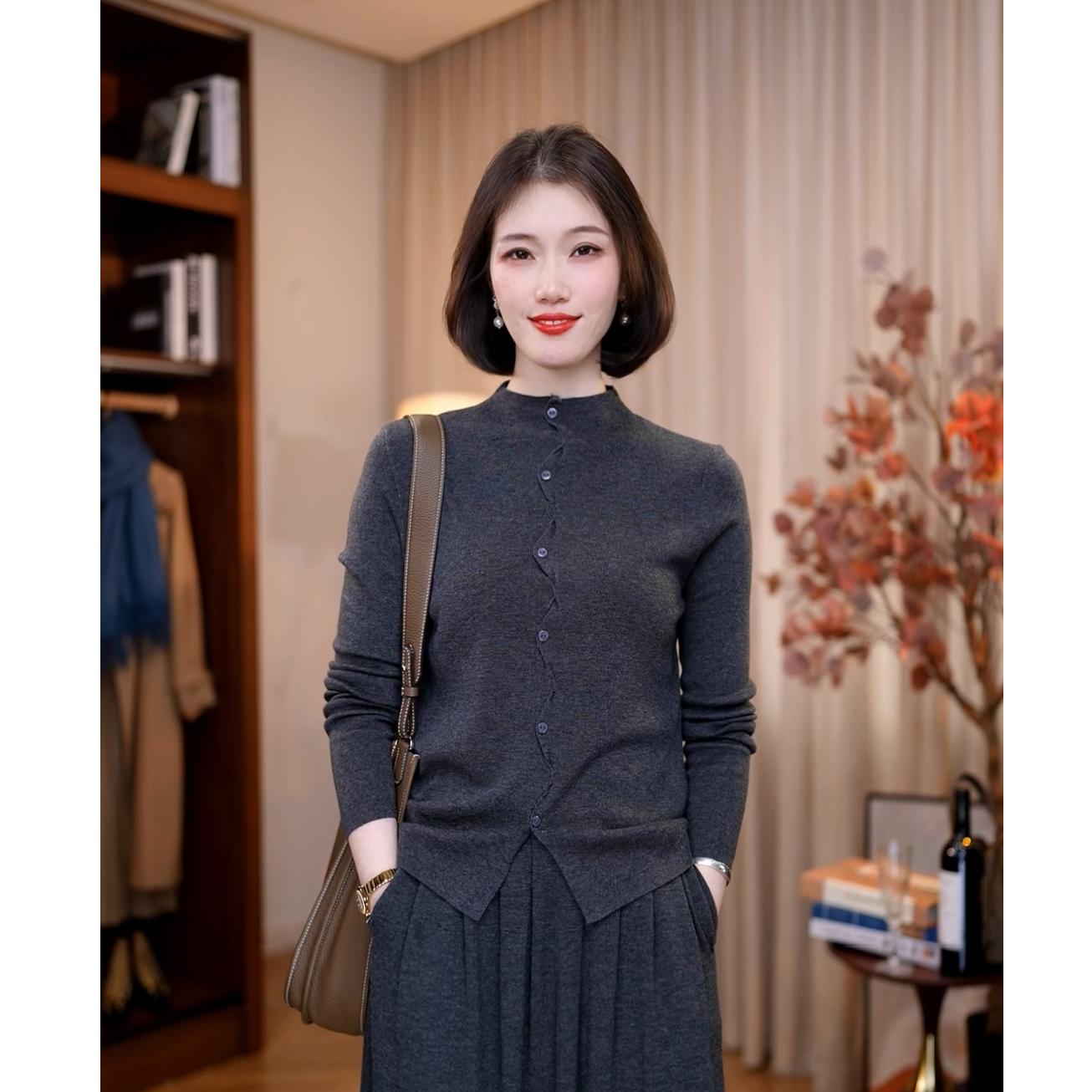 【白小白精选】心隐兰若错位纽扣设计感长袖宽松羊毛打底衫毛衣5546