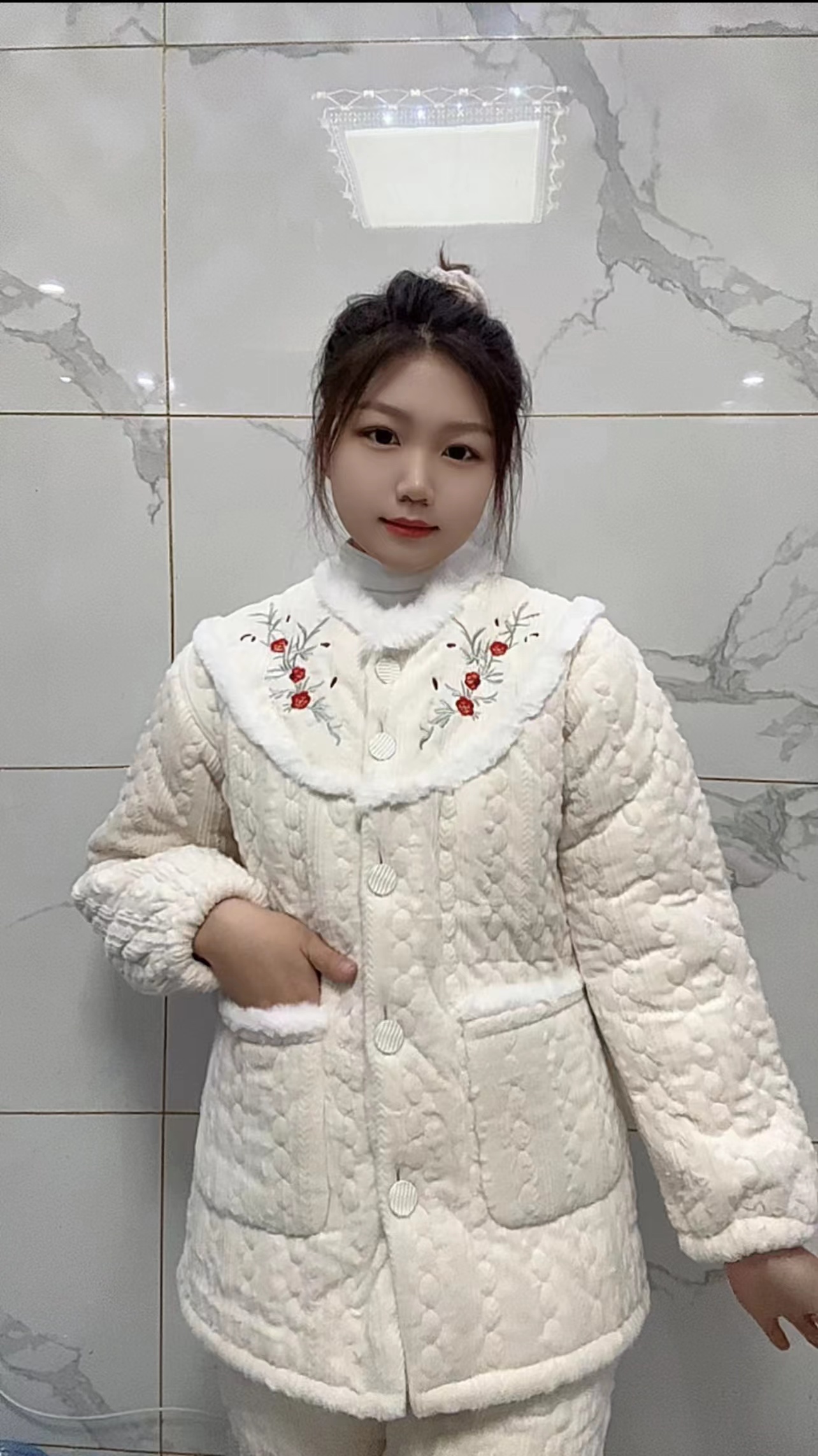 2035新款刺绣三层加棉加厚家居外出款