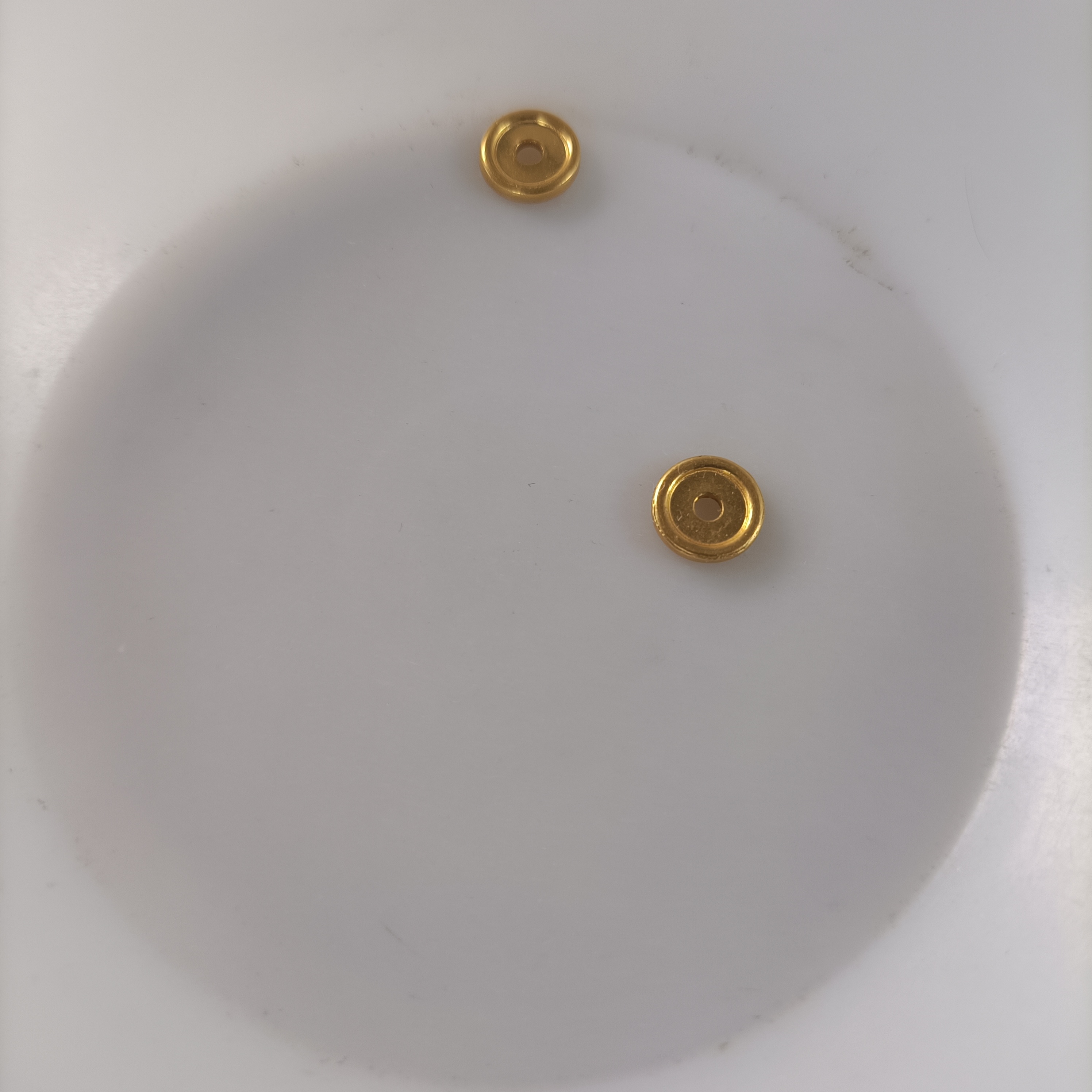 足金车轮隔片配饰