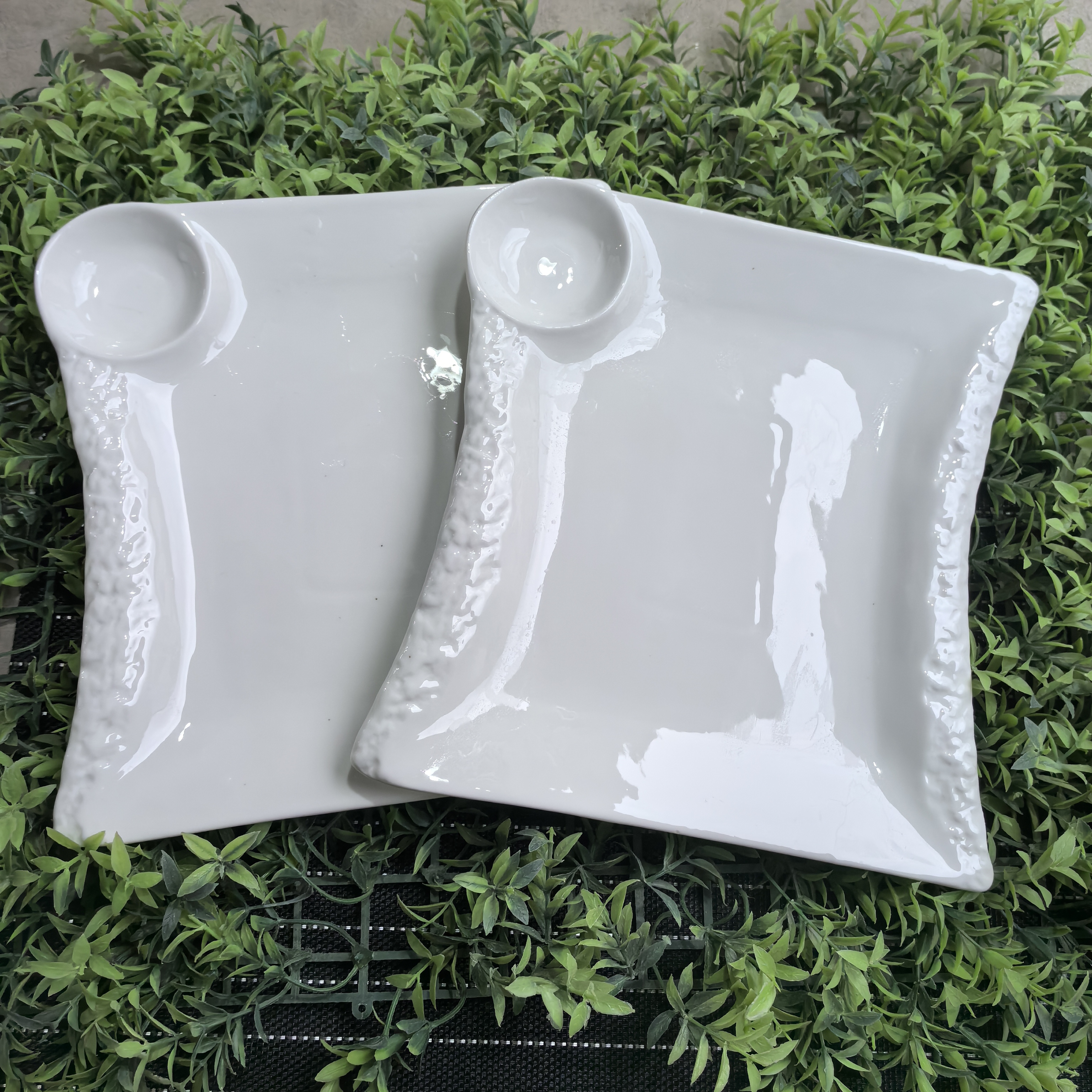 （微瑕）两个四方岩石纹浮雕家用饺子盘摆盘虾盘