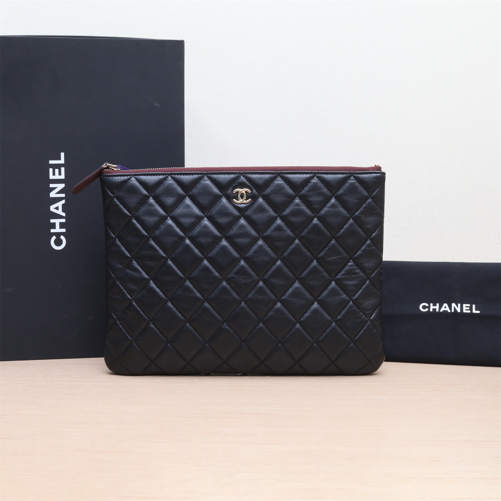 99新  小花6娜 CHANEL 双C 菱格 手拿包黑色23开 浅金扣