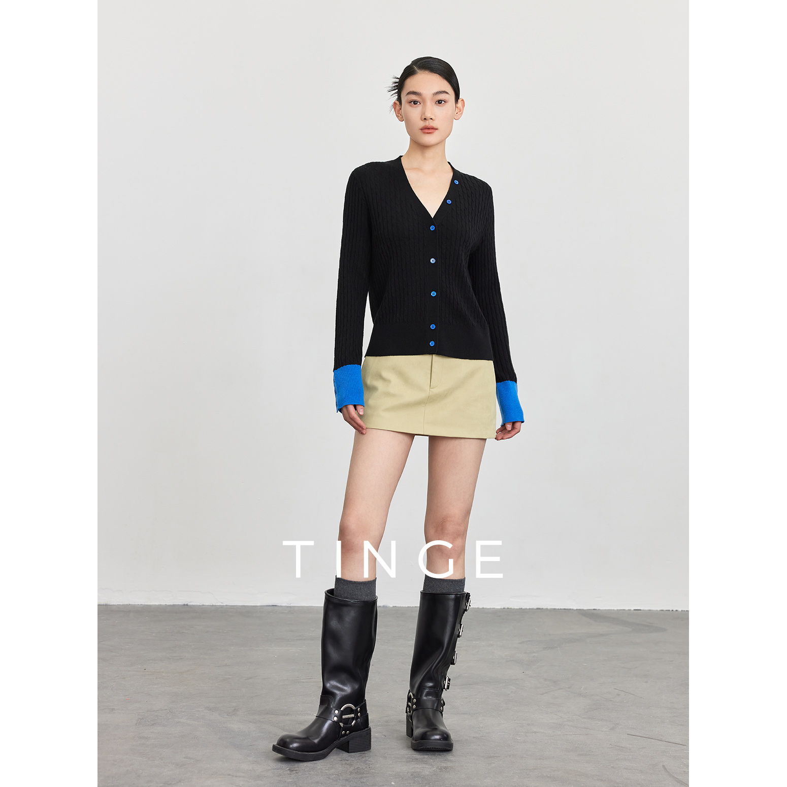 TINGE/贴己贴己绵羊毛针织衫黑色上衣女拼接V领设计感开衫秋冬