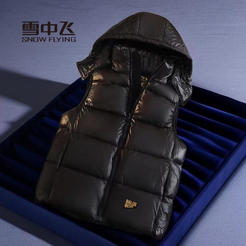 雪中飞羽绒服羽绒服黑金马甲男冬季加厚防寒无男士户外鹅绒短款大