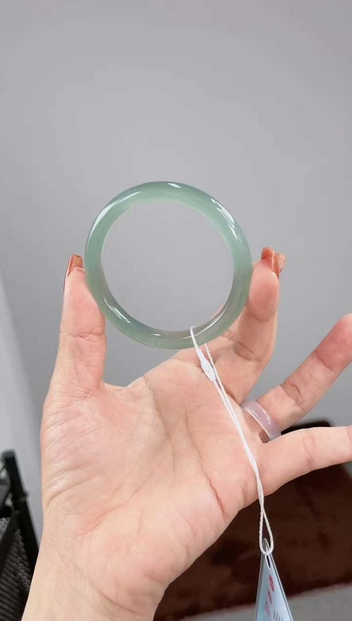 【闪购商品】玛瑙/玉髓手镯未镶嵌手镯55圈口