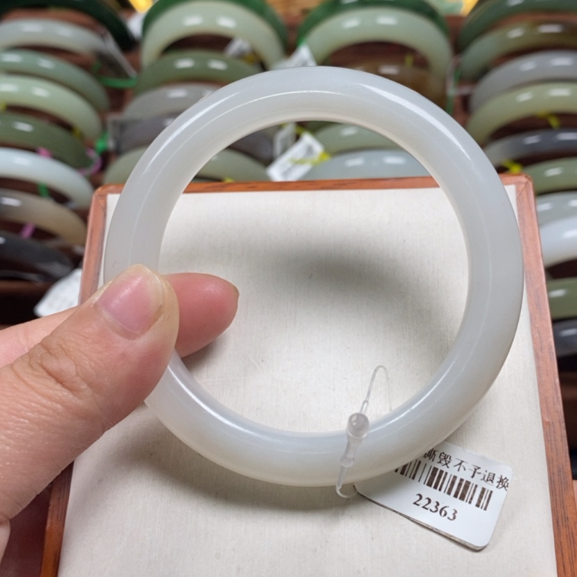 【闪购商品】和田玉手镯未镶嵌56.7