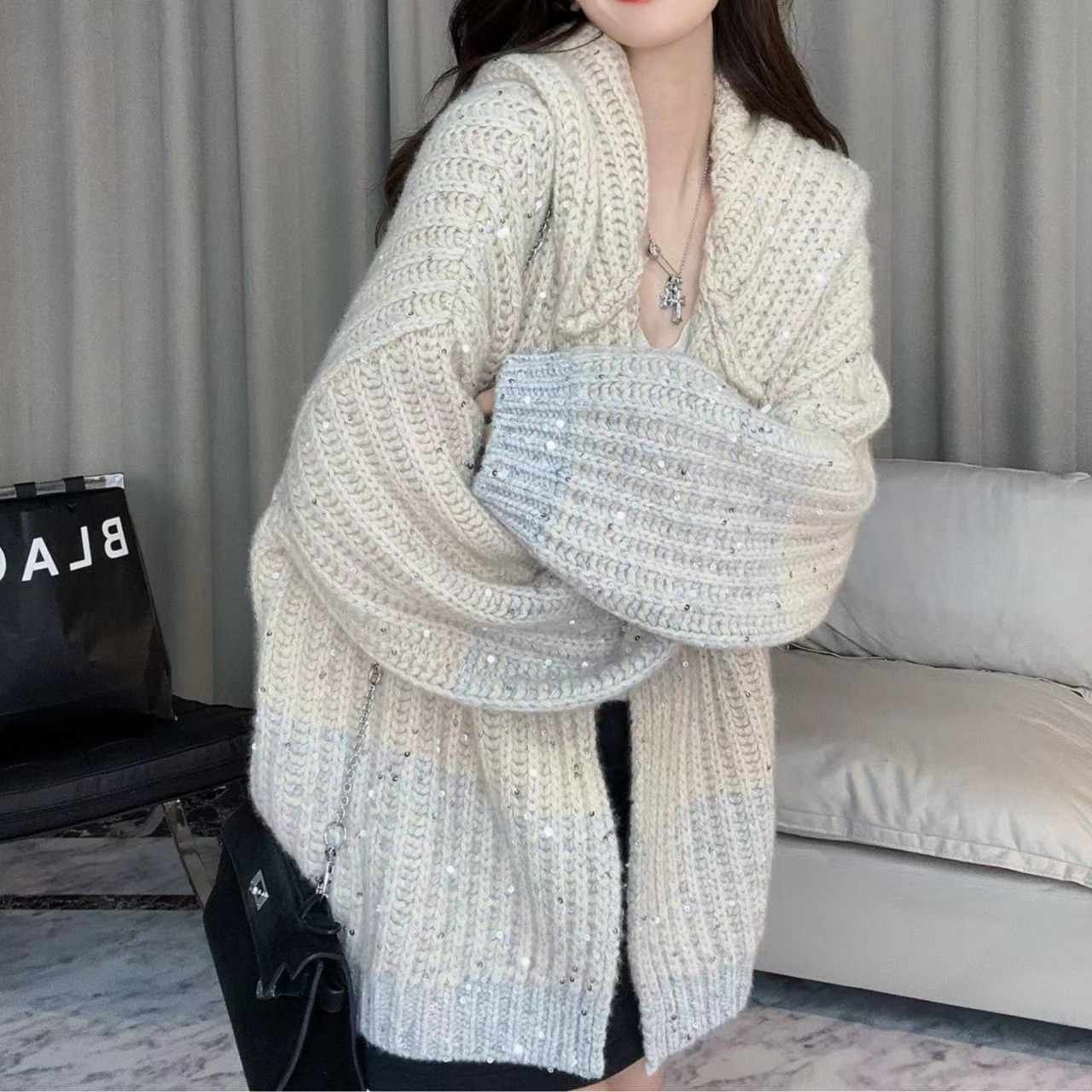 【店庆活动】意大利顶奢230567-全身粗针珠片撞色条纹连帽羊绒衫