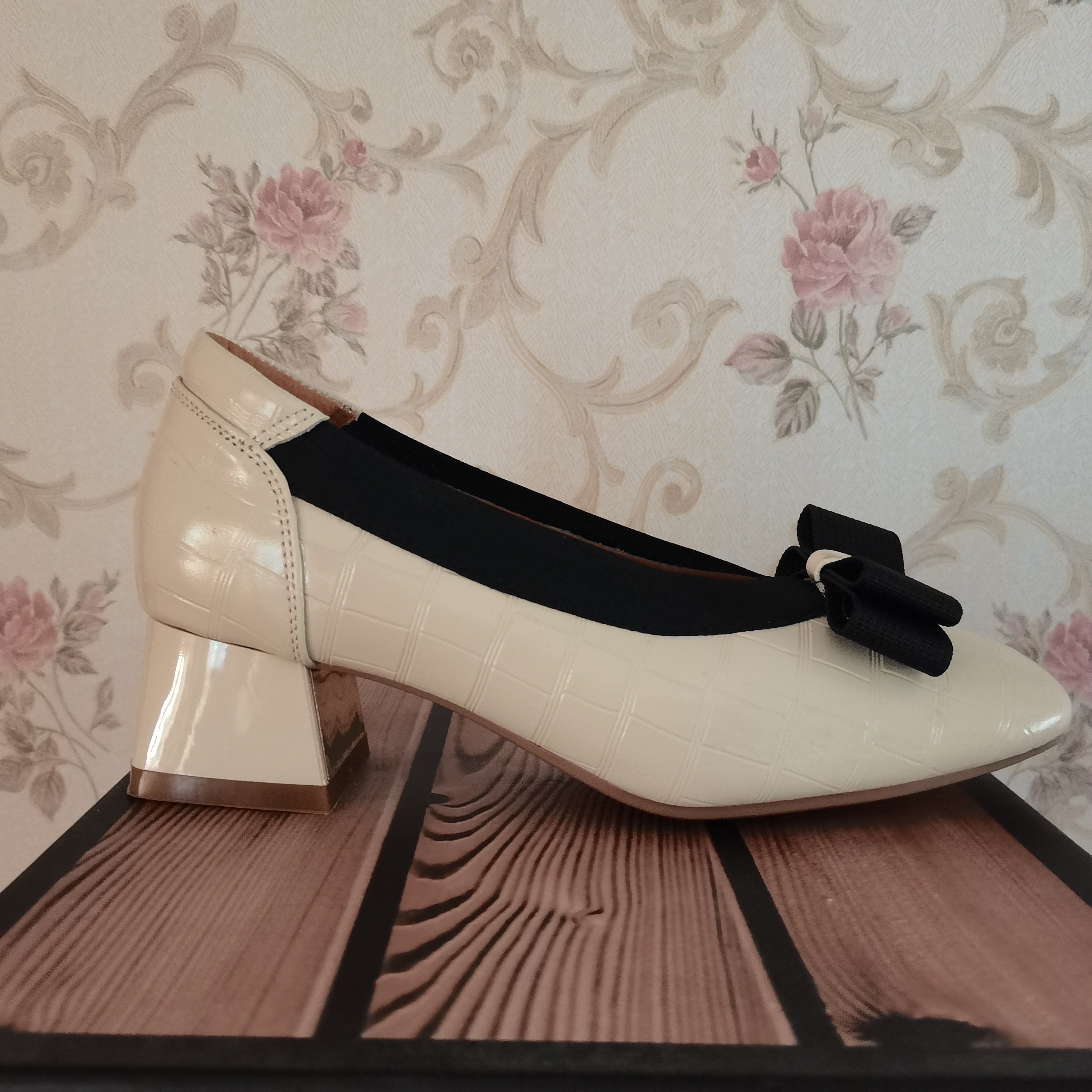 牛皮中跟时尚真皮妈妈鞋蝴蝶结舒适