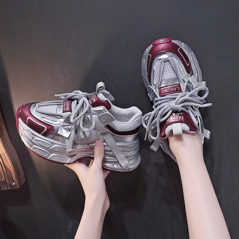 情侣款今年爆款老爹鞋女2025新款春夏银色厚底网面百搭休闲运动鞋
