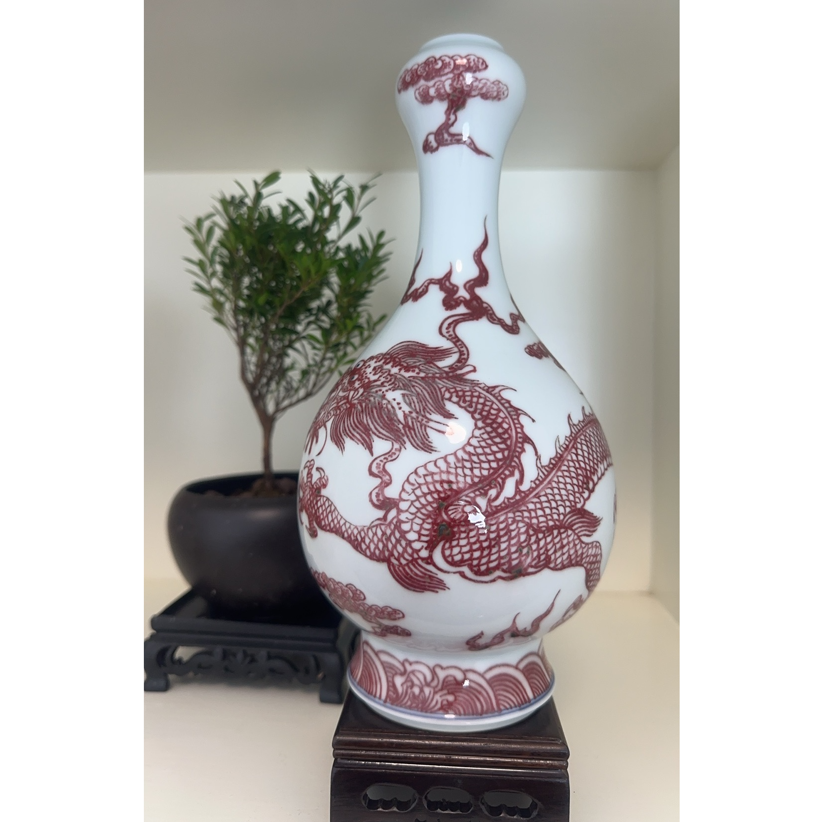 手工手绘原矿釉里红龙纹瓶