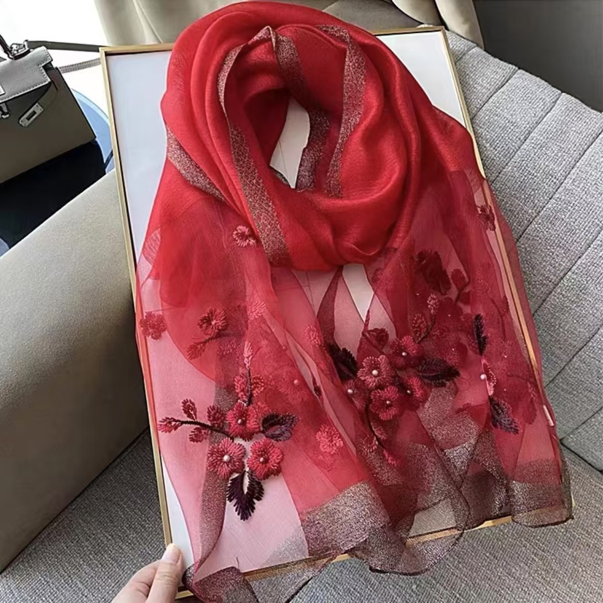 【酒红色海棠花】手工刺绣百搭保暖御寒真丝羊毛围巾披肩