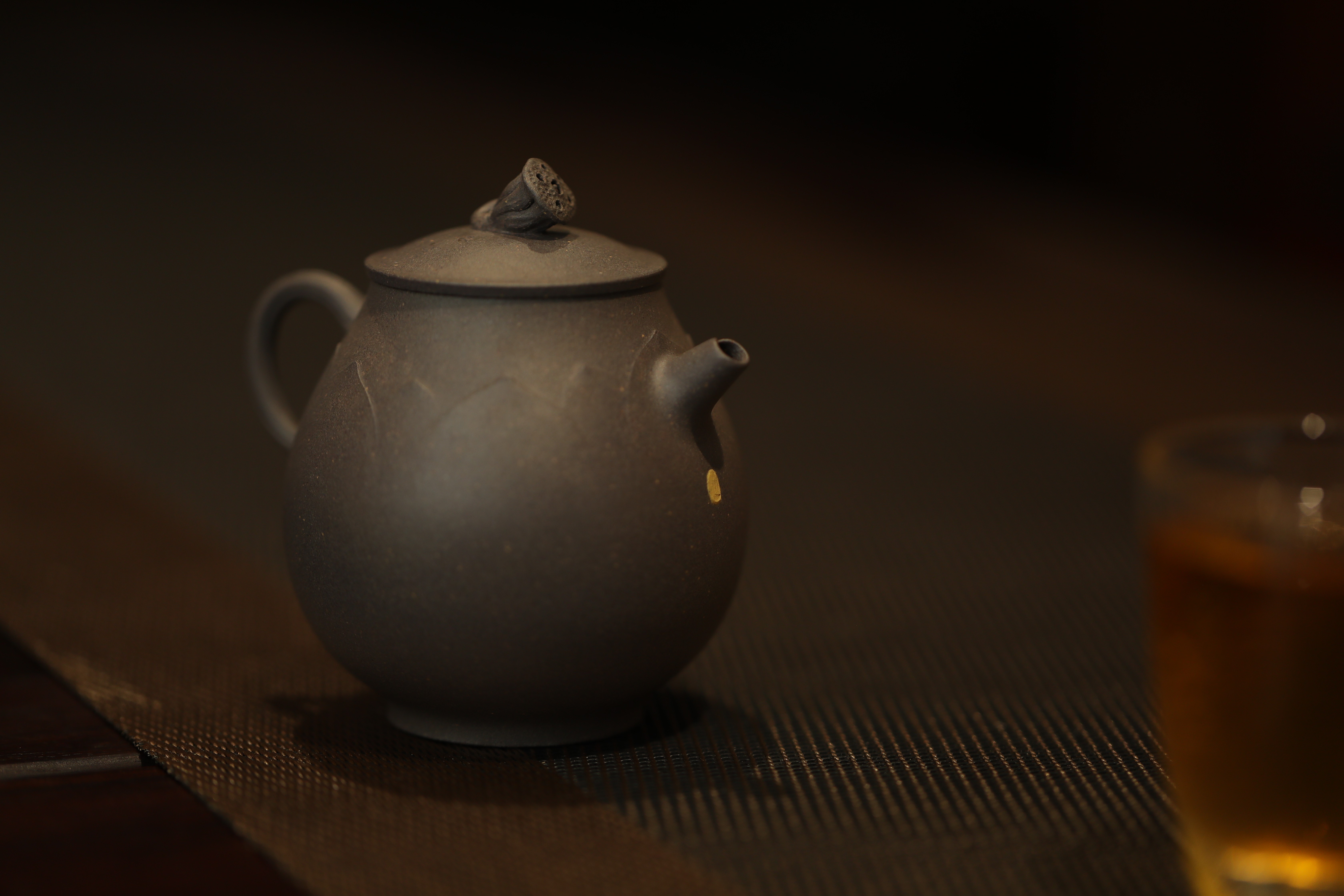 弥砂堂签约陶手仲从飞《亦香2》红线价格青灰泥160cc全手工宜兴紫砂