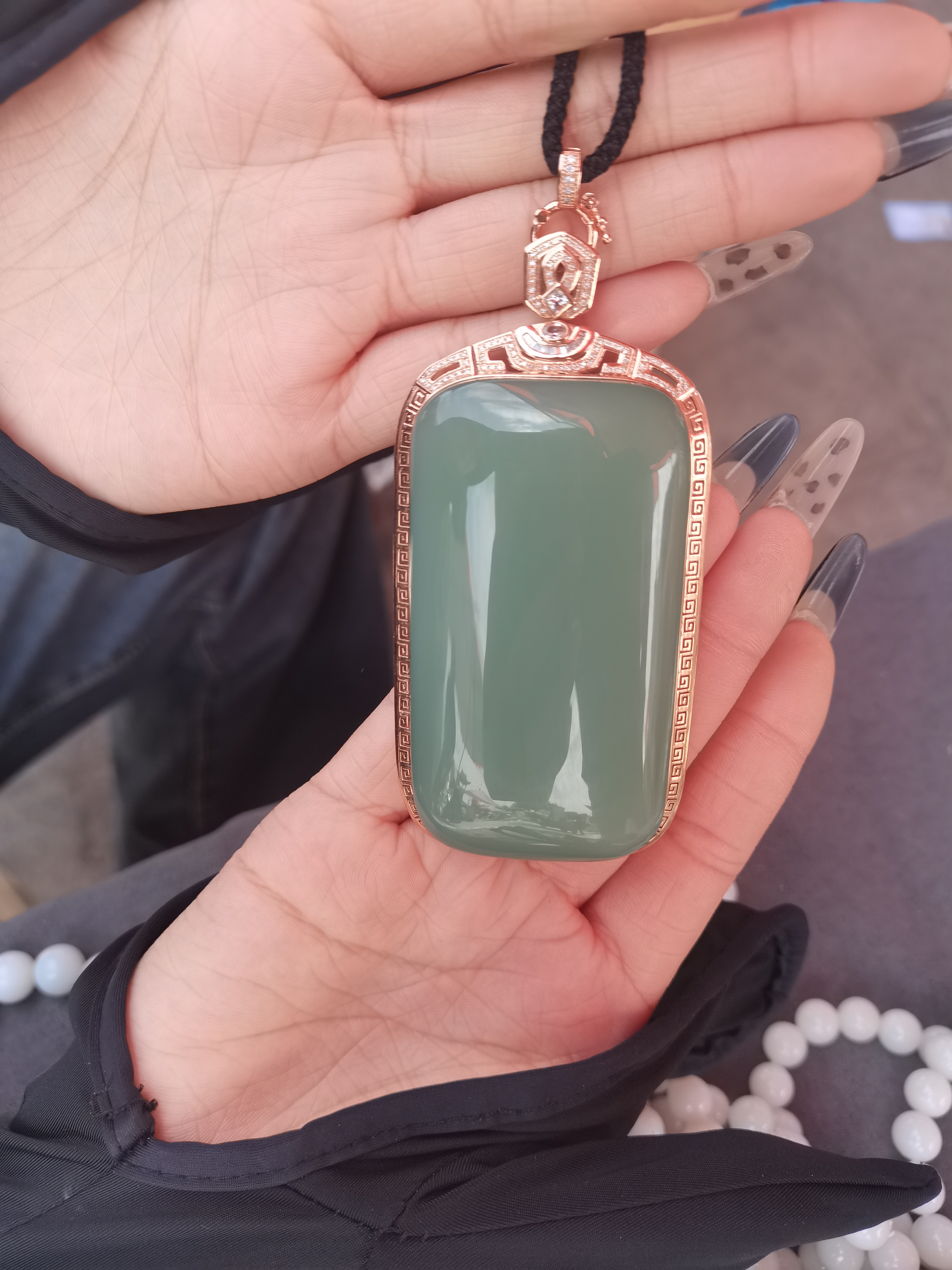 和田玉女神必配鸭蛋青挂件