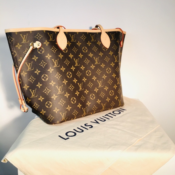 全新未使用 LouisVuitton/路易威登 neverfull托特包中号带盒带票