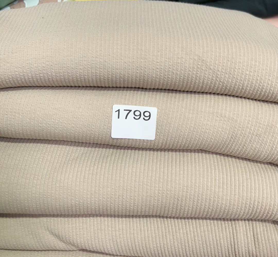 1799粒粒提花拉架面膜2.4米长1.2米宽，做打底裙，短袖，秋衣秋裤