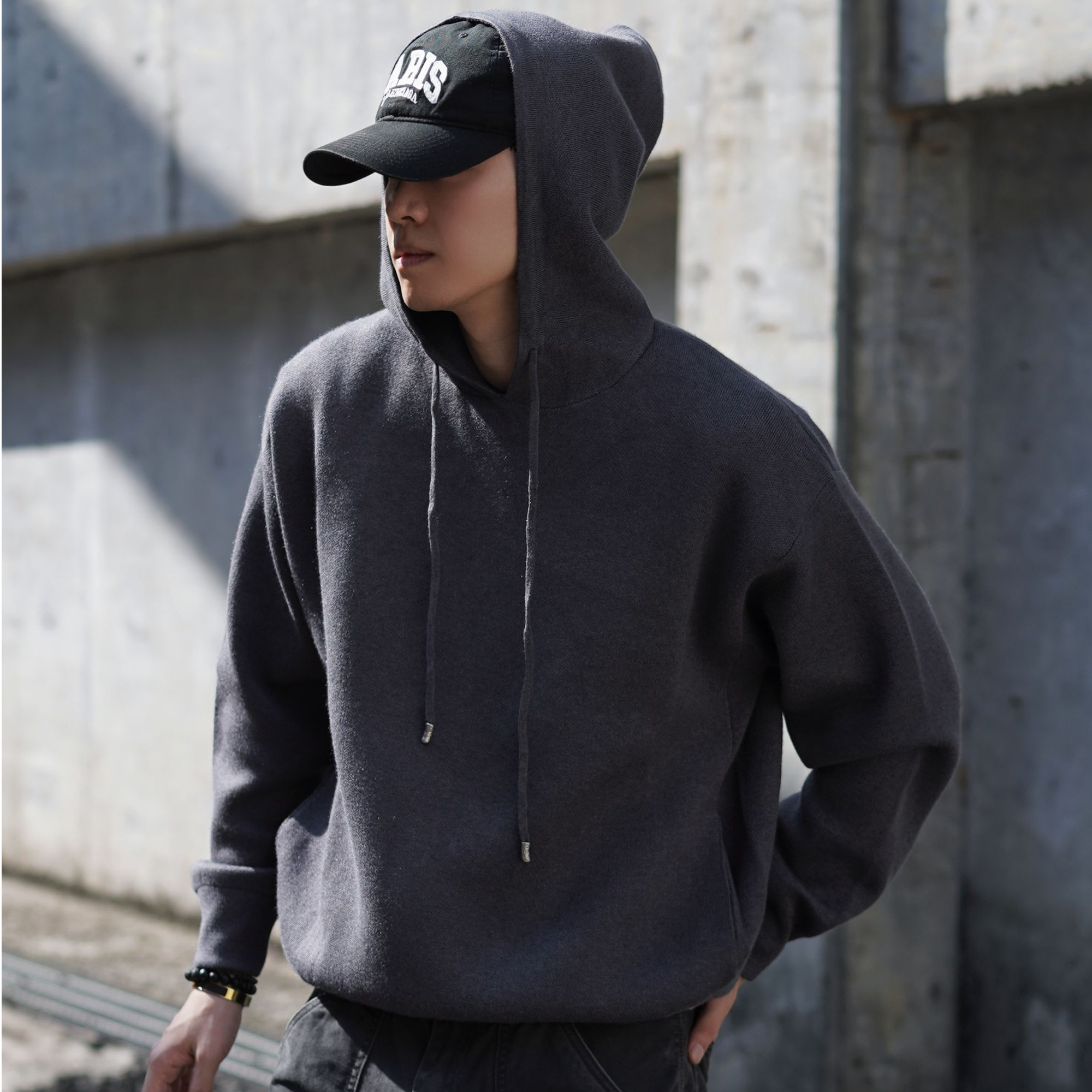 秋冬休闲重磅加厚高密度针织纯色保暖宽松抗起球连帽毛衣卫衣