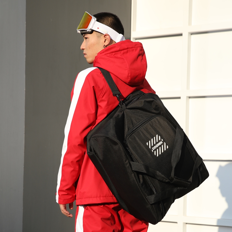 蘑菇头DOOREK新款滑雪双肩斜跨滑雪包手提包单肩装备包护具保护包
