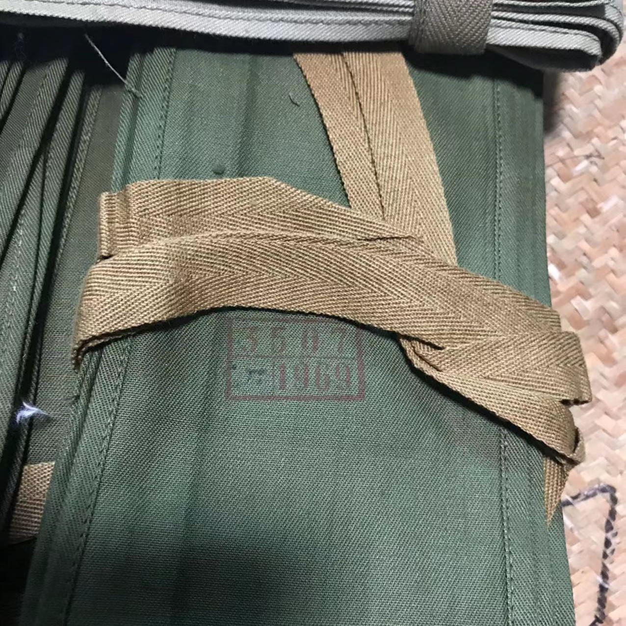 老式草绿色绑腿带结实耐磨（浮动链接）