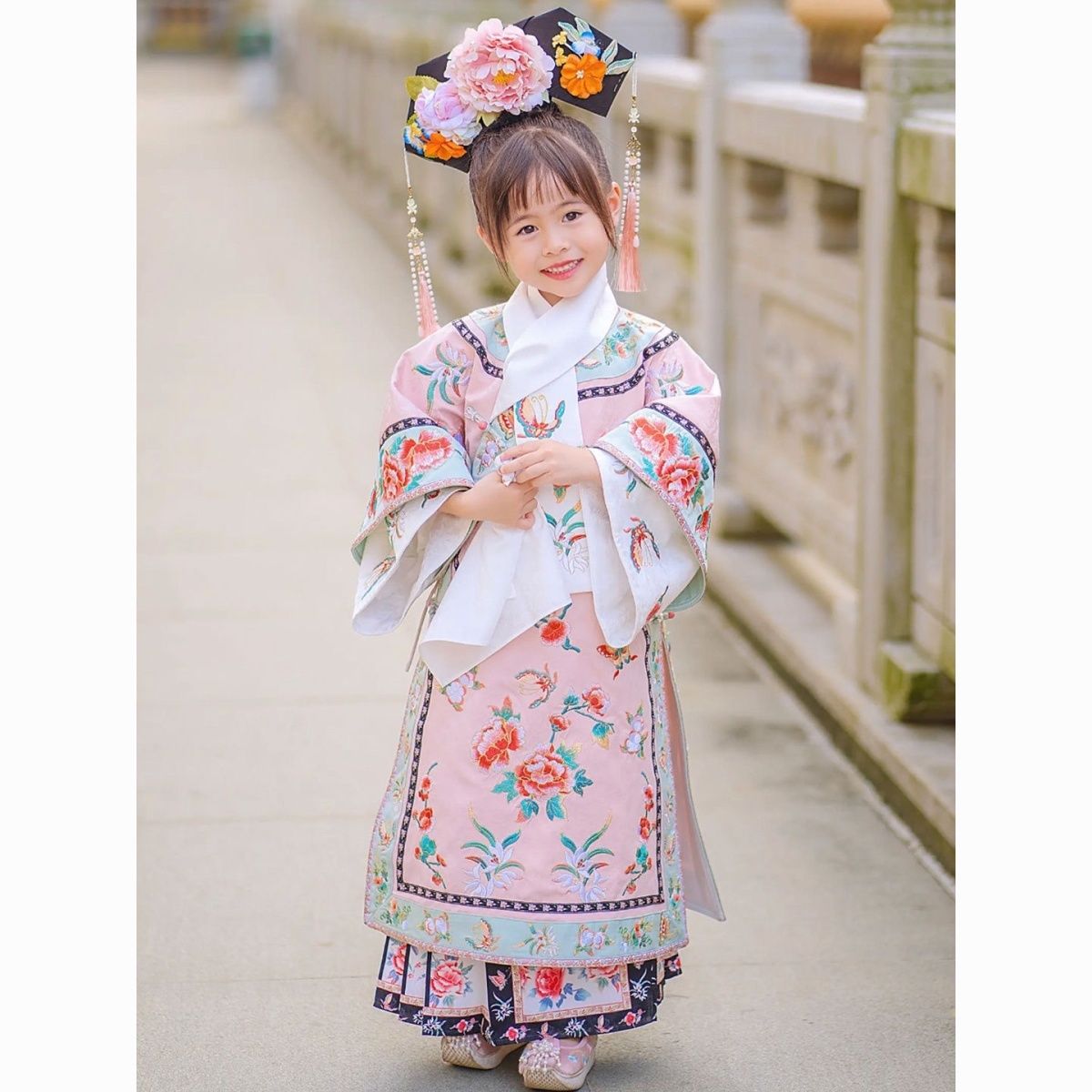 巴拉拉吧女童格格旗装印花满清服摄影网红美拉德宫廷服装儿童旗头