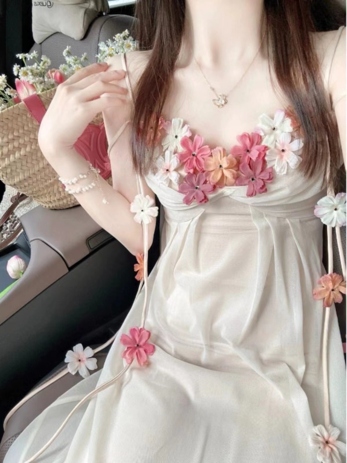 [211-220] 夏季清凉设计感女神显瘦吊带法式长裙 找对应编码下单