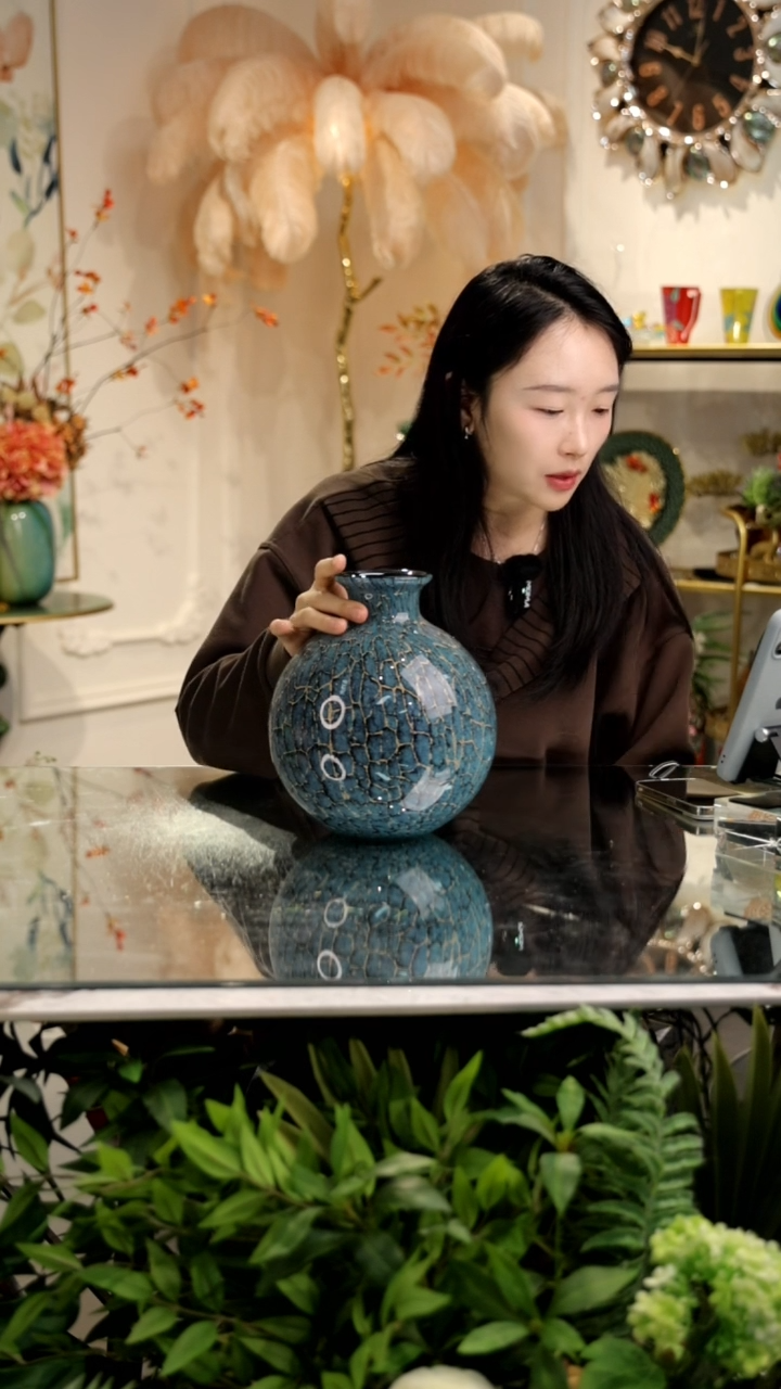 【闪购商品】蓝色裂纹大肚花瓶
