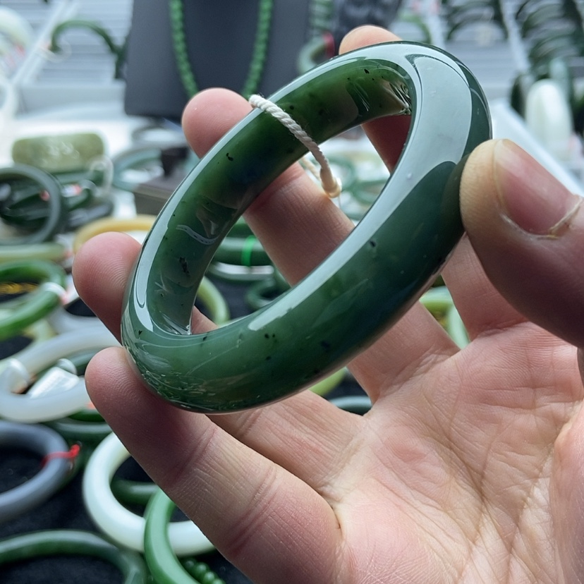 【闪购商品】和田玉（碧玉）15菠菜绿手镯58mm未镶嵌