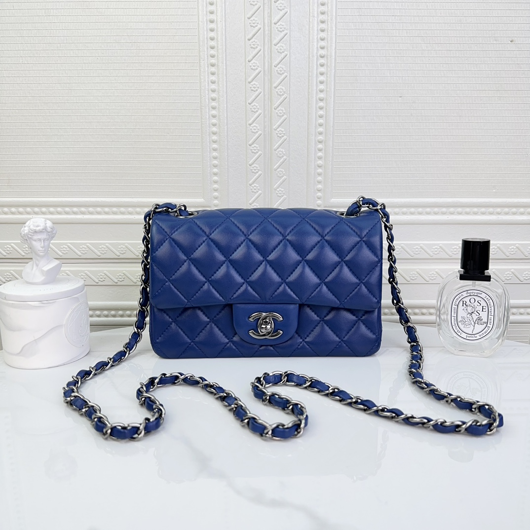 99新 Chanel/香奈儿 女士时尚经典蓝色菱格银扣大mini 单肩二奢包