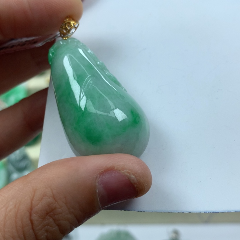 【闪购商品】翡翠颈饰未镶嵌