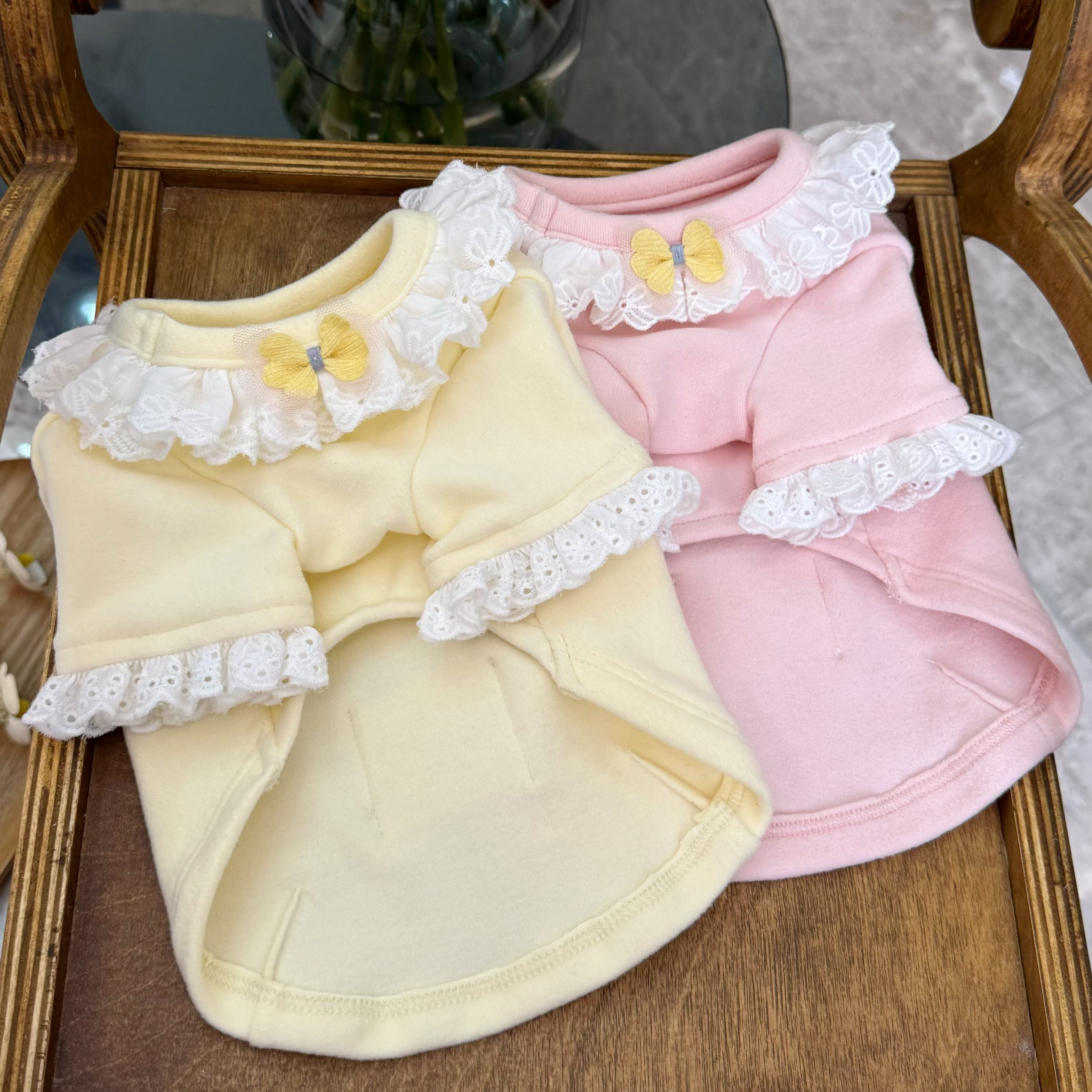 五只小白熊宠物衣服秋冬新款高弹保暖蕾丝内搭狗狗猫咪居家打底衫