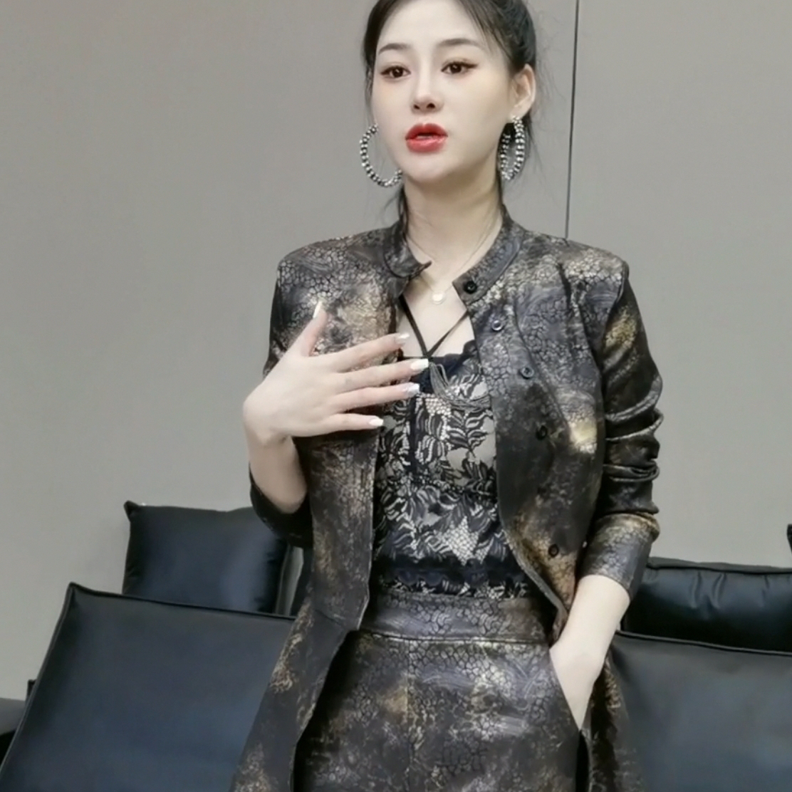 紫拉+23273#z H新款高弹套装2024新款修身衬衫上衣+显瘦小脚裤裤