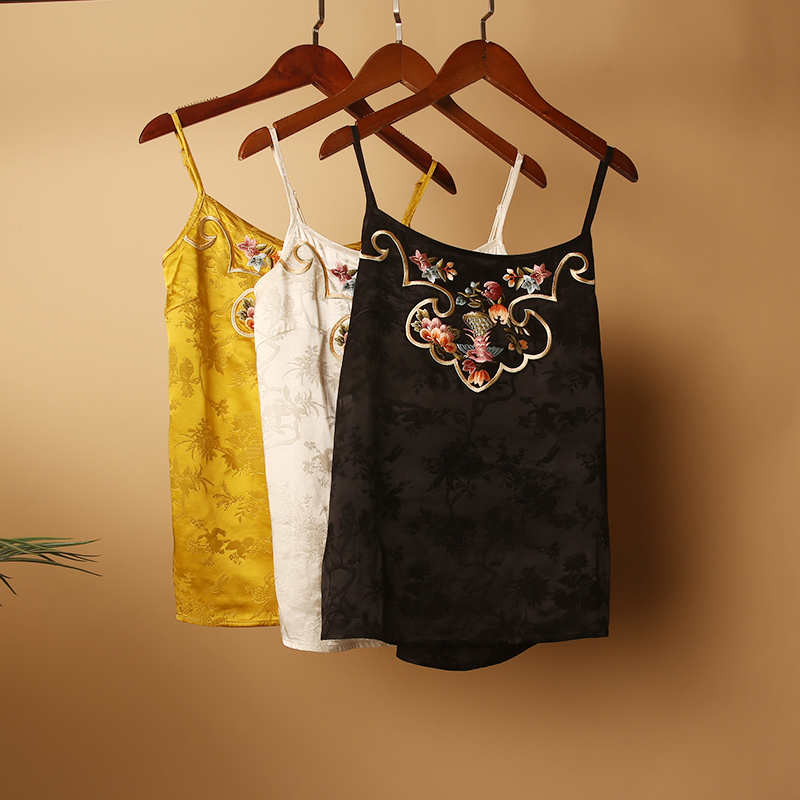 D240787素女馆新款民族风背心夏季绣花吊带