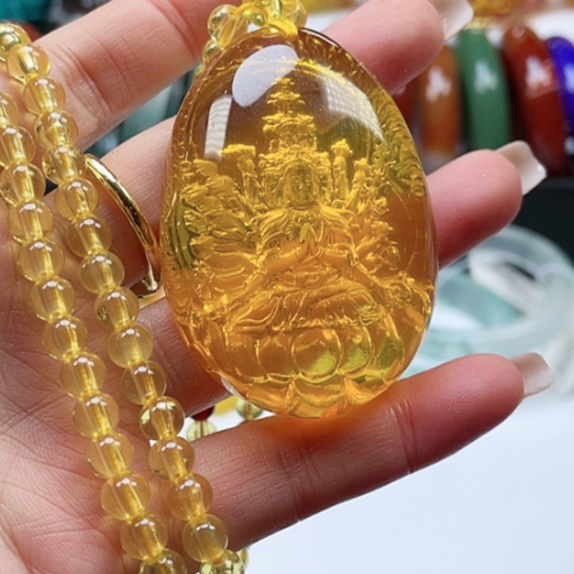 【闪购商品】琥珀颈饰未镶嵌