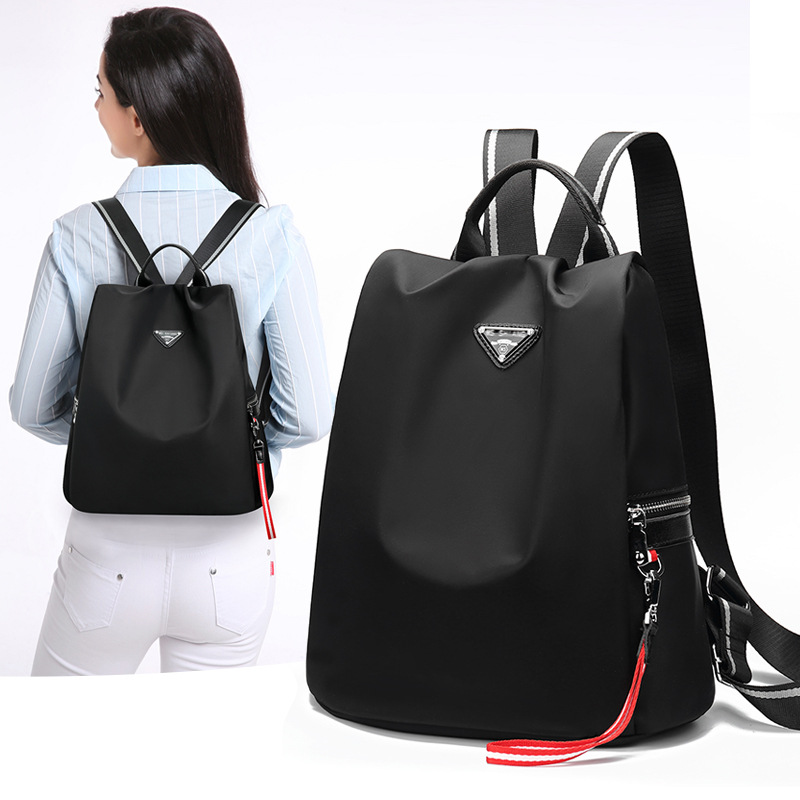 2025双肩包女牛津布轻便防水背包百搭休闲学生书包时尚防水旅行包