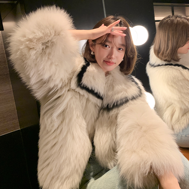 陈柚一陈柚一‘chic风欧尼’2024新款进口白狐狸毛外套女冬23622