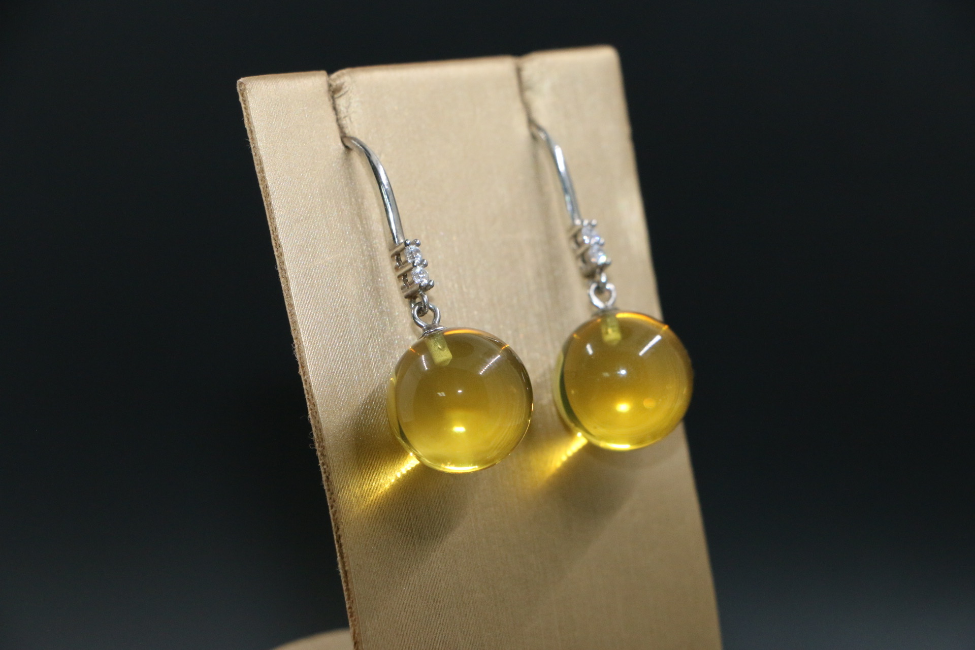 天然缅甸蓝珀耳环