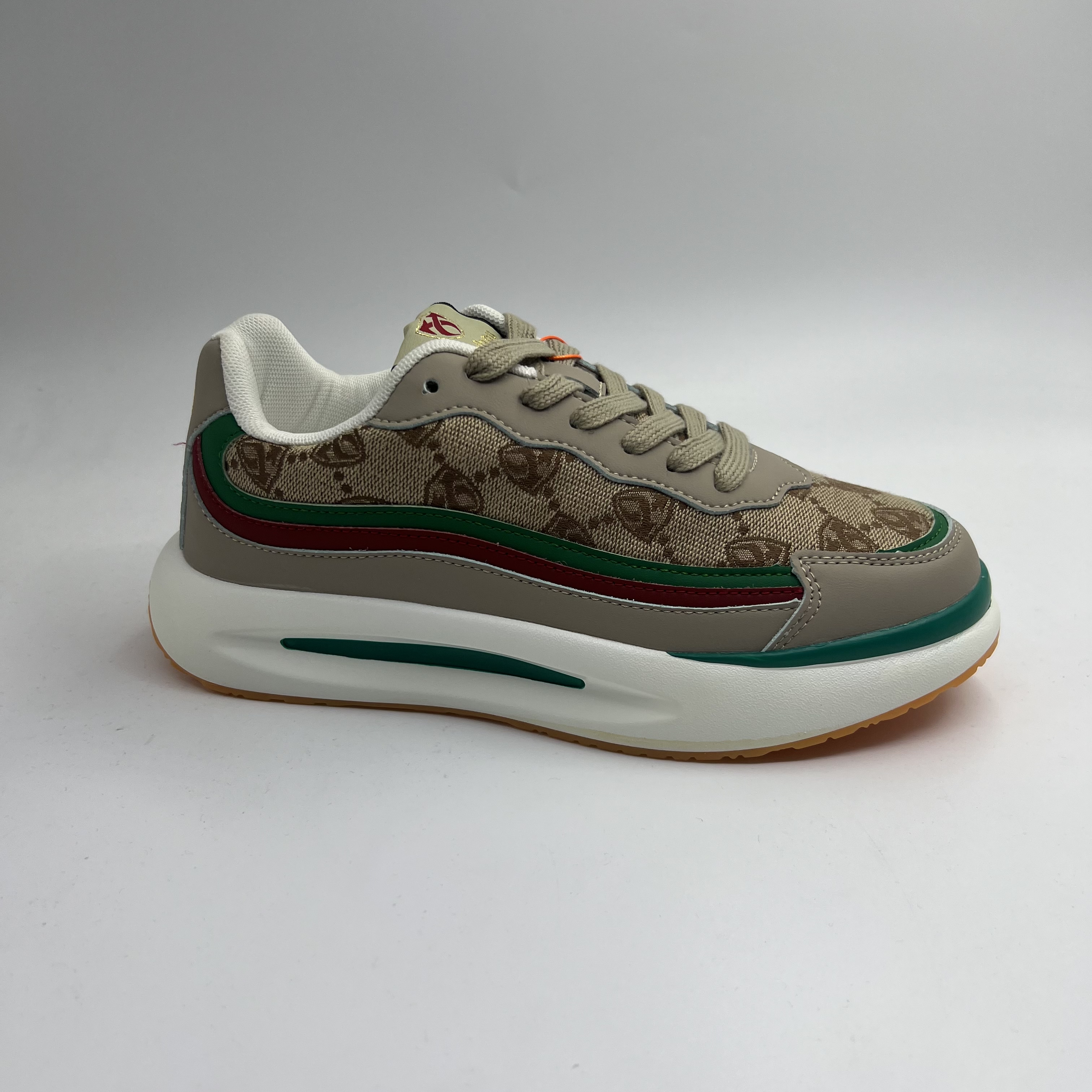 WH6601情侣款高端休闲潮鞋