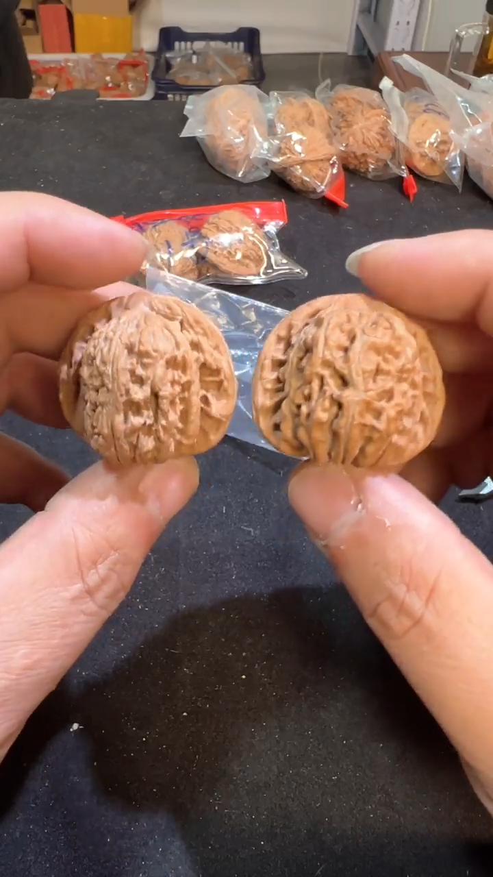 【闪购商品】文玩核桃把件13号 37四座楼