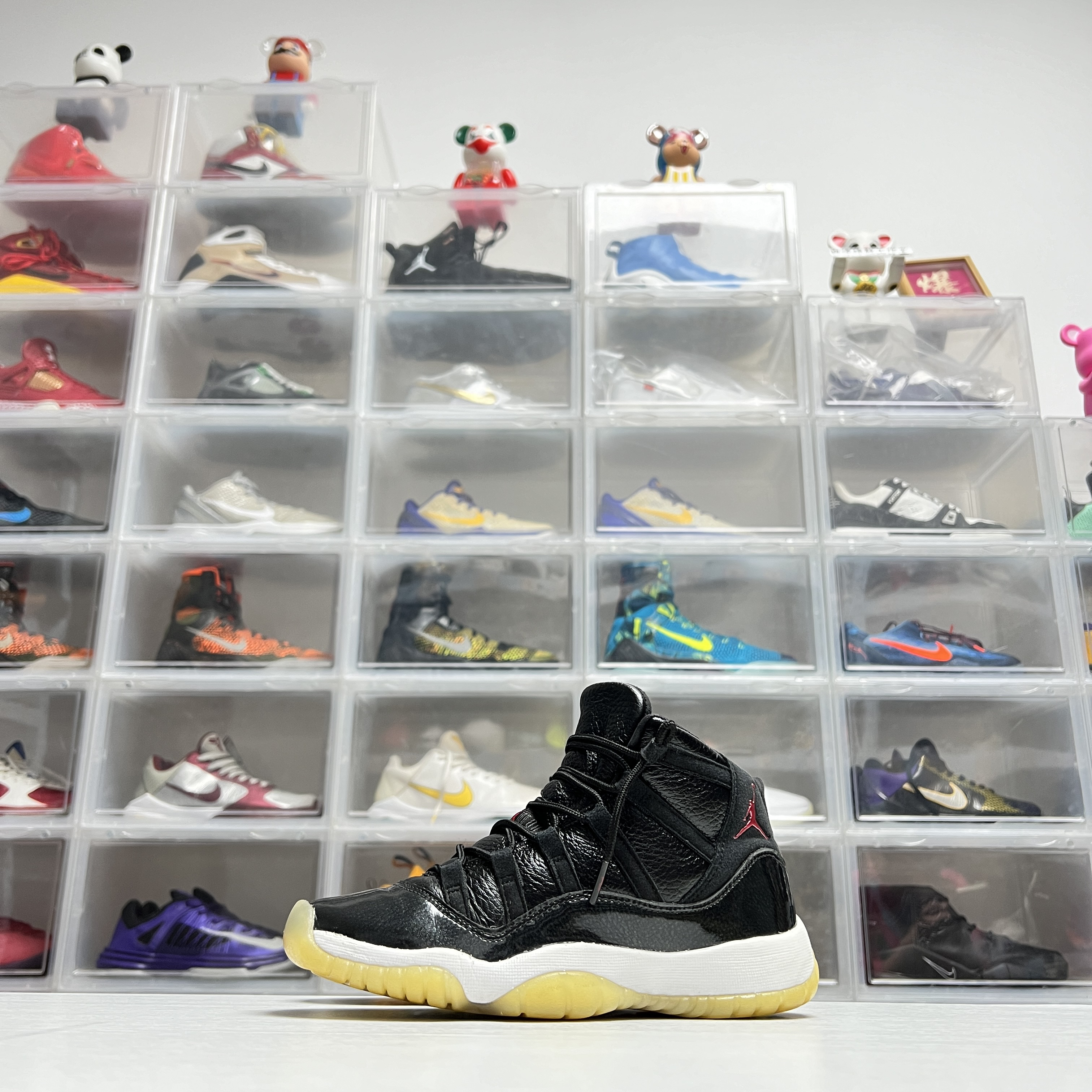 37.5码 aj11 大魔王限定 黑白红 复古球鞋 中古 潮流运动鞋