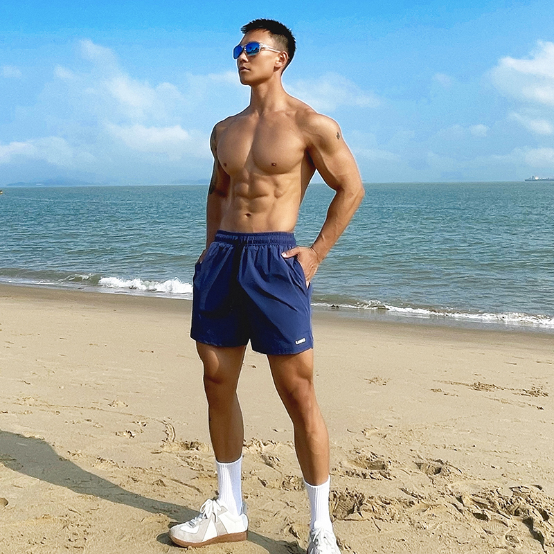 辉先生夏季丝滑纯色三分裤男三角网眼内衬运动健身透气速干短裤潮