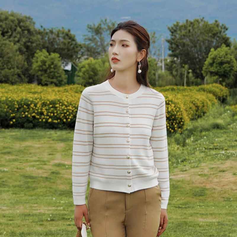 2025春装新款品牌天丝针织衫女圆领条纹单排扣长袖开衫小香风毛衫