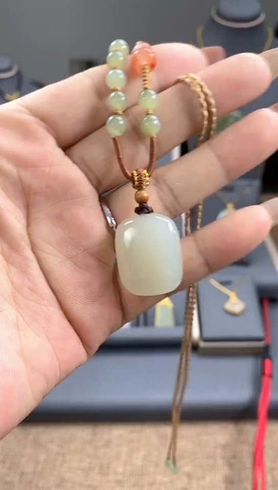 【闪购商品】和田玉吊坠未镶嵌无事牌