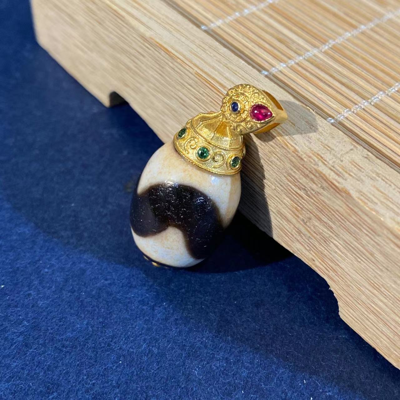 小师妹|18K摩尼宝达洛牙牙吊坠多样性发货