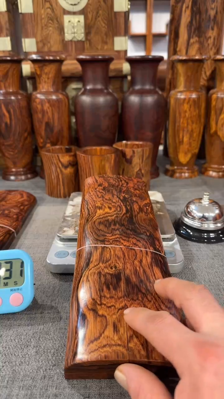 【闪购商品】黄花梨根雕镇尺