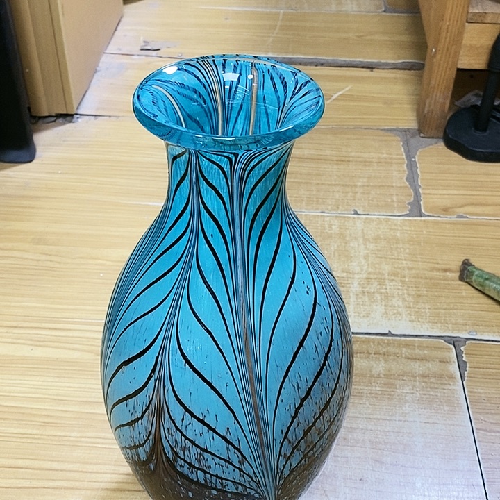 花瓶高33厘米口径6厘米