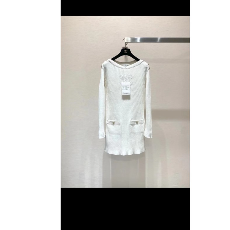 全新未使用  小花汤汤/P253080055/CHANEL 毛衣连衣裙 白色