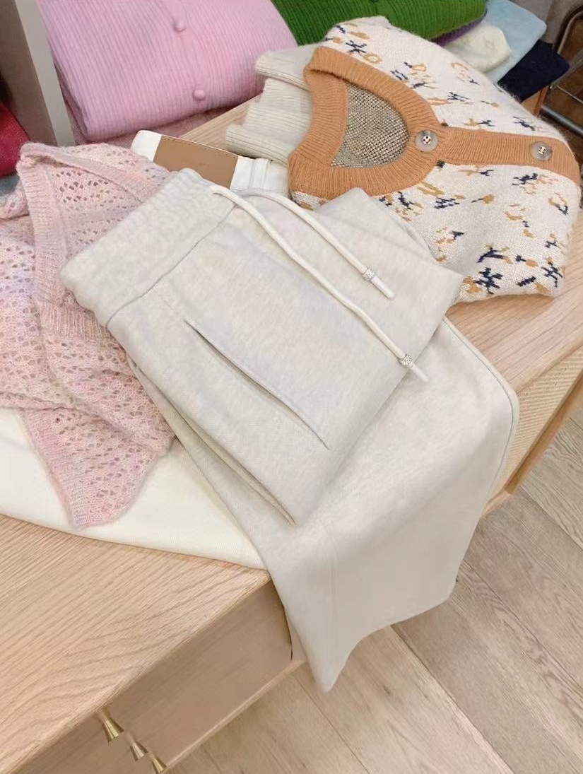 【反季清货6.11】七言家巨显瘦！秋冬款窄版羚羊米直筒裤2420