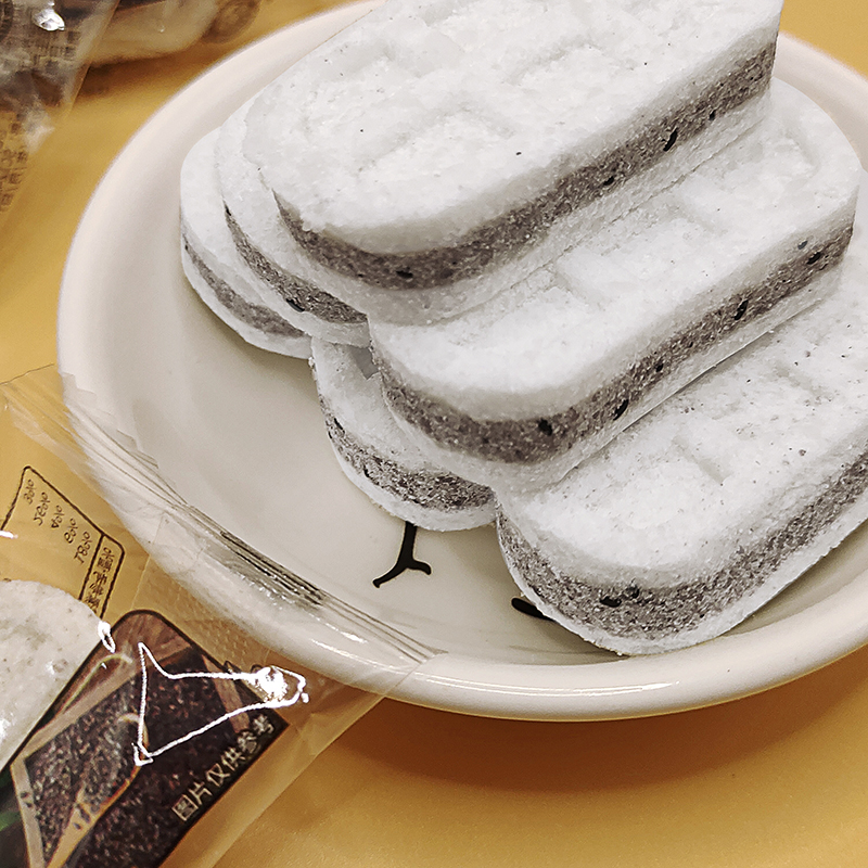 黑米芡实糕紫薯粗粮糯米传统营养糕点网红代餐食品办公室小零食