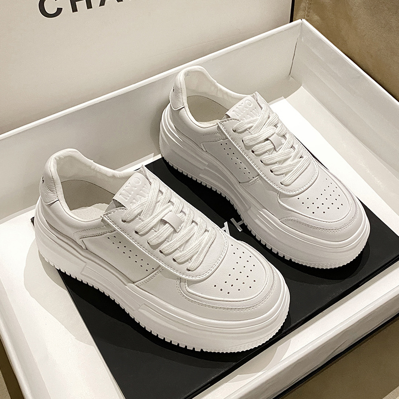 小白鞋女2025年秋季新款拼色潮流时尚板鞋平底单鞋百搭休闲运动鞋