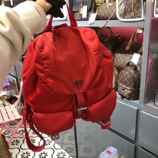95新 Prada/普拉达 prada/尼龙降落伞红色双肩包