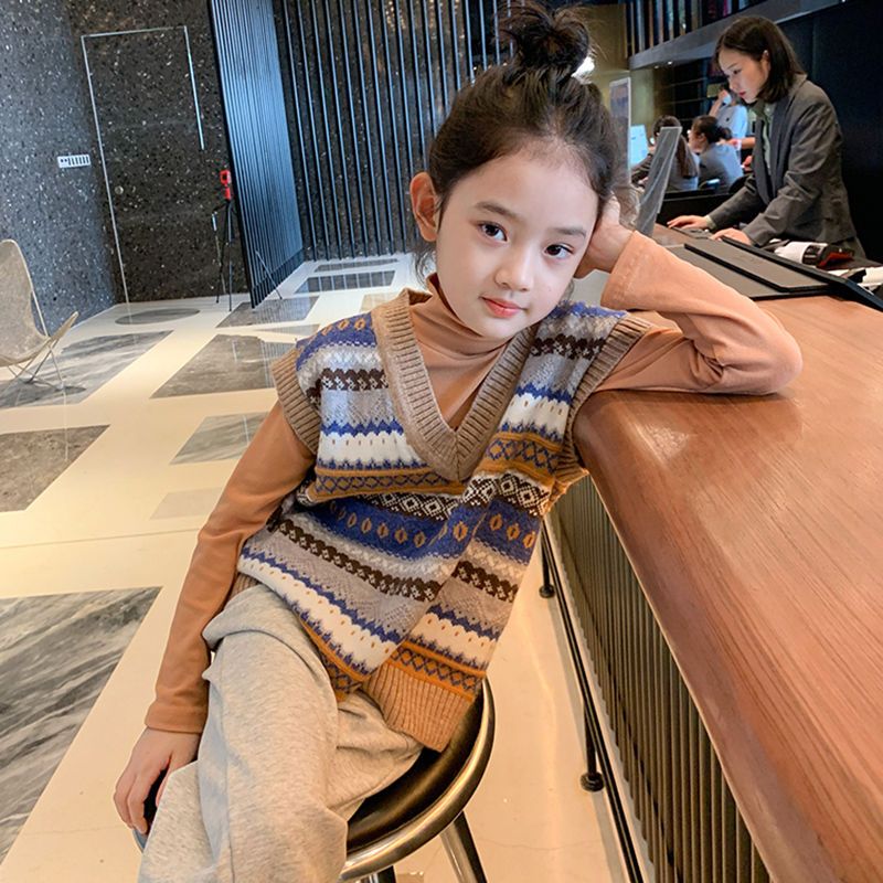女童马甲春秋装新款韩版儿童条纹背心洋气中大童v领针织衫毛衣潮
